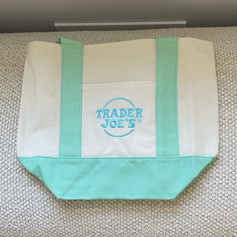 Trader Joe’s MINI canvas pastel tote bag! BABY GREEN / MINT